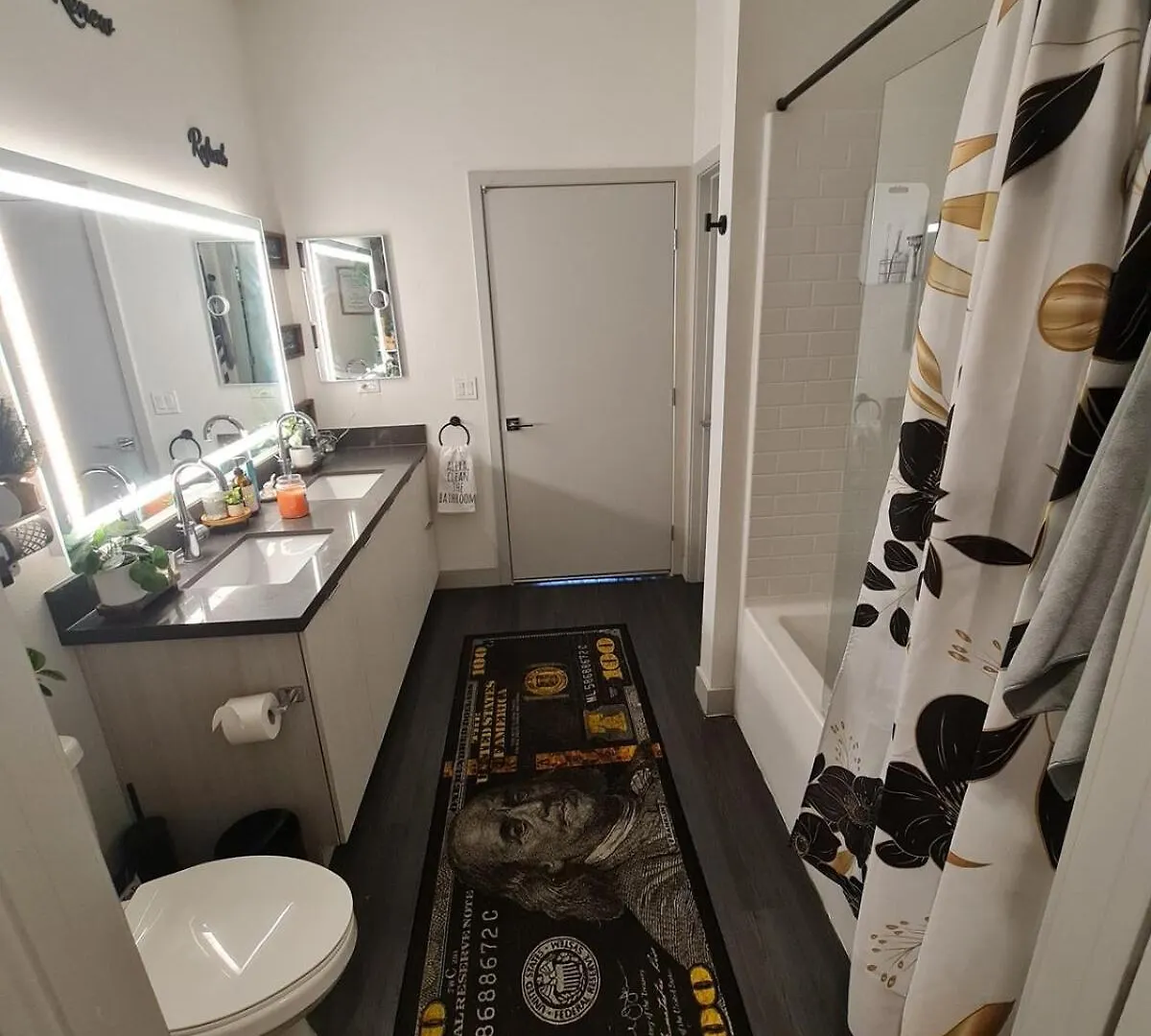 Modern One Room Flat In The Beautiful Las Vegas City United States